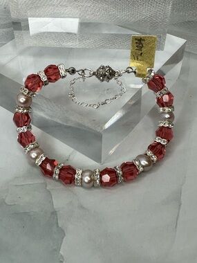 STUNNING Handmade Swarovski Crystal & Fresh Water Pearl Bracelet Sterling Silver